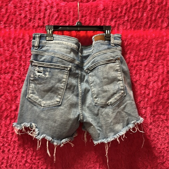 Judy Blue Denim shorts - Picture 2 of 2